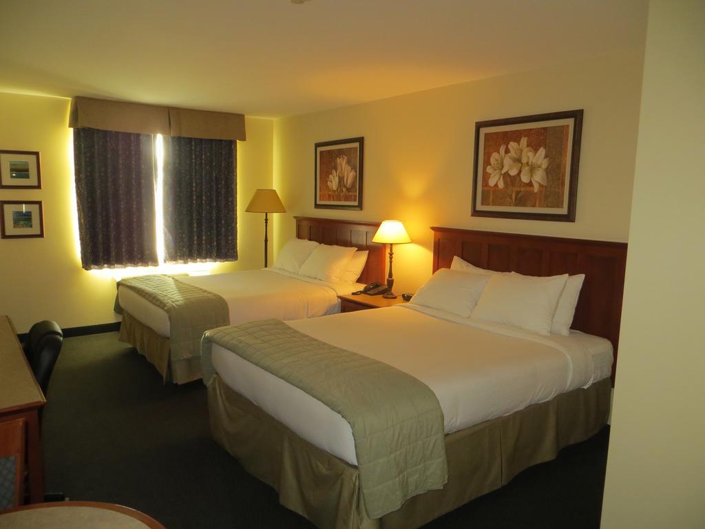Hotel St-Bernard Saint-Bernard-de-Lacolle Room photo