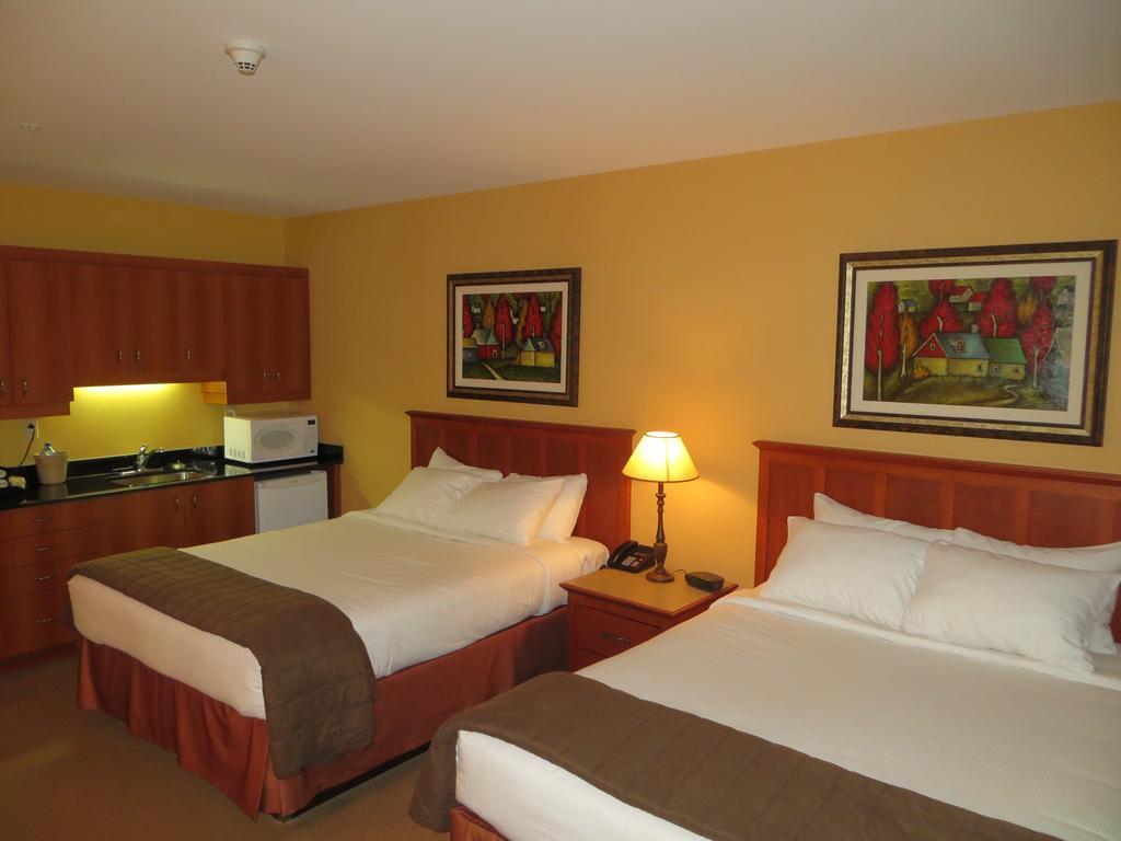 Hotel St-Bernard Saint-Bernard-de-Lacolle Room photo