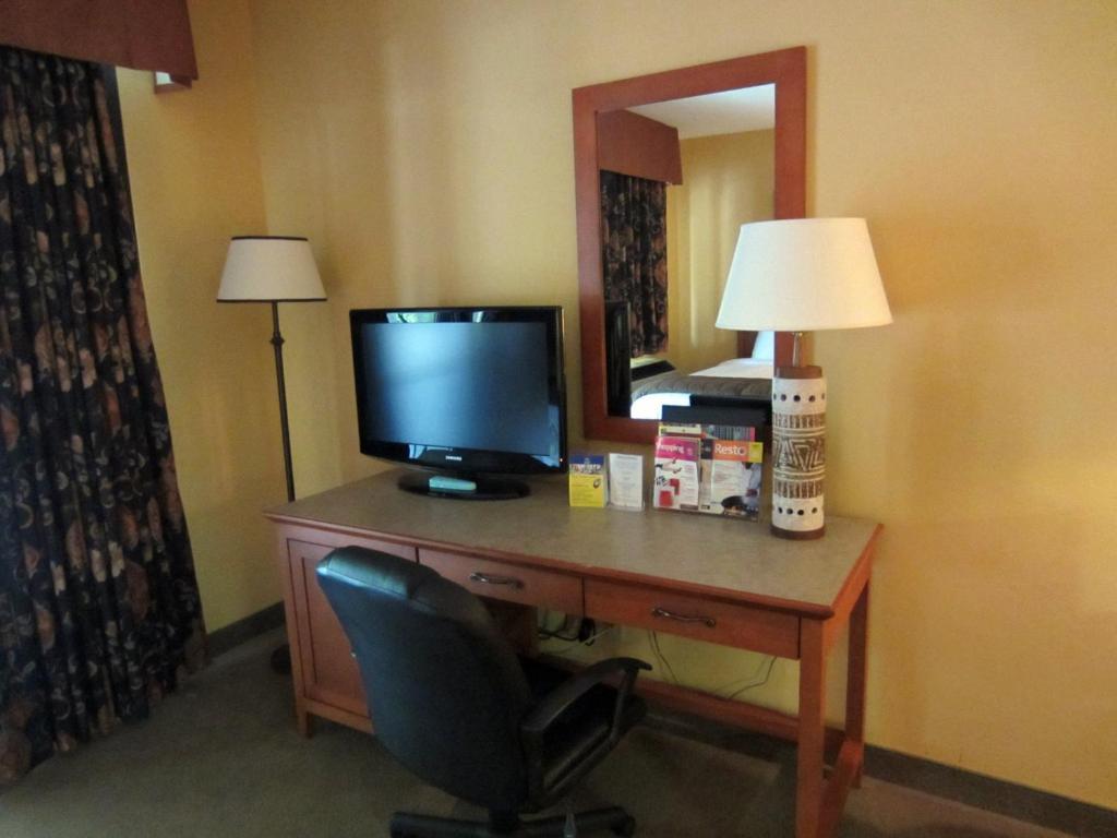 Hotel St-Bernard Saint-Bernard-de-Lacolle Room photo